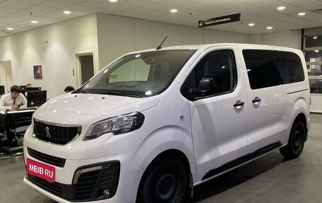 Peugeot Traveller I, 2021 год, 2 999 000 рублей, 1 фотография