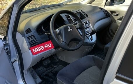 Mitsubishi Grandis, 2008 год, 970 000 рублей, 3 фотография