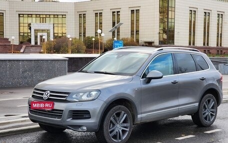 Volkswagen Touareg III, 2011 год, 2 350 000 рублей, 3 фотография