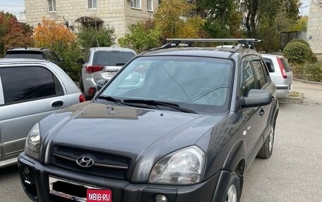 Hyundai Tucson III, 2006 год, 1 050 000 рублей, 1 фотография