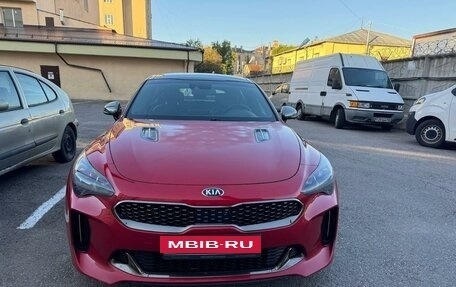 KIA Stinger I, 2018 год, 3 100 000 рублей, 1 фотография