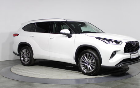 Toyota Highlander, 2024 год, 8 140 000 рублей, 3 фотография