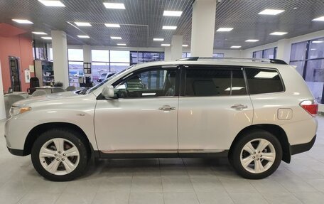 Toyota Highlander III, 2011 год, 2 430 000 рублей, 8 фотография