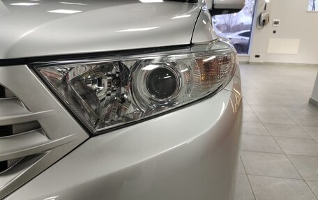 Toyota Highlander III, 2011 год, 2 430 000 рублей, 10 фотография