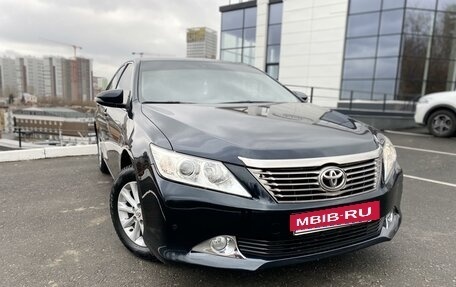 Toyota Camry, 2013 год, 1 890 000 рублей, 2 фотография