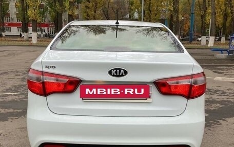 KIA Rio III рестайлинг, 2013 год, 930 000 рублей, 3 фотография