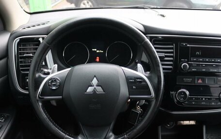 Mitsubishi Outlander III рестайлинг 3, 2013 год, 1 529 000 рублей, 16 фотография