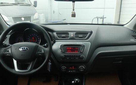 KIA Rio III рестайлинг, 2014 год, 968 642 рублей, 8 фотография