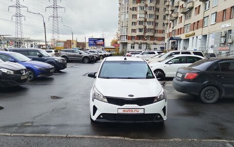 KIA Rio IV, 2018 год, 1 100 000 рублей, 2 фотография