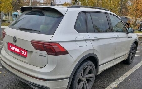 Volkswagen Tiguan II, 2021 год, 3 950 000 рублей, 2 фотография