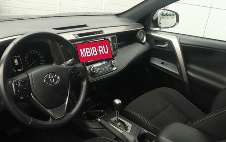 Toyota RAV4, 2019 год, 3 498 800 рублей, 6 фотография