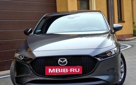 Mazda 3, 2019 год, 3 фотография