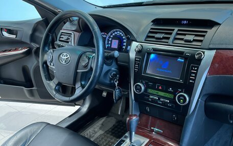 Toyota Camry, 2012 год, 1 530 000 рублей, 13 фотография