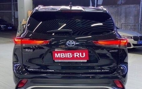 Toyota Highlander, 2022 год, 5 150 000 рублей, 4 фотография