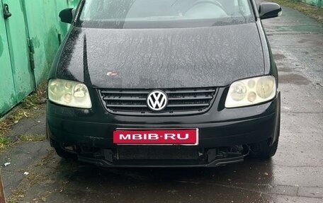 Volkswagen Touran III, 2005 год, 520 000 рублей, 1 фотография