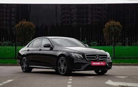 Mercedes-Benz E-Класс, 2017 год, 3 800 000 рублей, 1 фотография