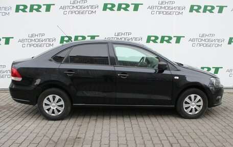 Volkswagen Polo VI (EU Market), 2011 год, 655 000 рублей, 2 фотография