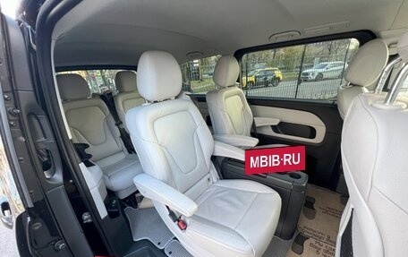 Mercedes-Benz V-Класс, 2018 год, 5 050 000 рублей, 17 фотография