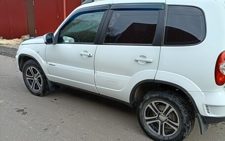 Chevrolet Niva I рестайлинг, 2012 год, 600 000 рублей, 7 фотография