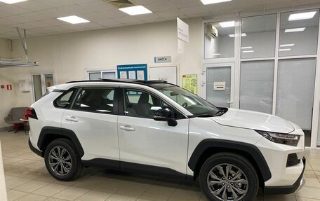 Toyota RAV4, 2024 год, 4 949 000 рублей, 2 фотография