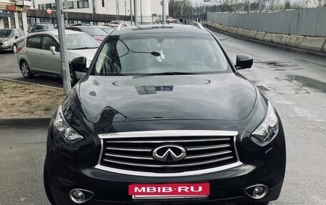 Infiniti FX II, 2011 год, 2 650 000 рублей, 2 фотография