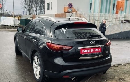 Infiniti FX II, 2011 год, 2 650 000 рублей, 5 фотография