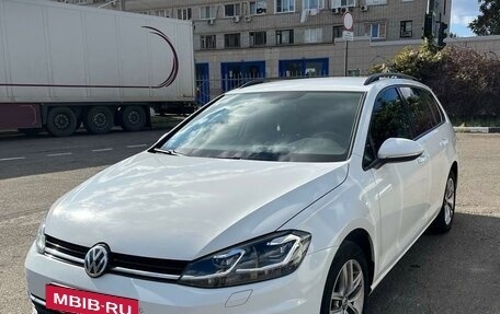 Volkswagen Golf VII, 2019 год, 1 900 000 рублей, 3 фотография