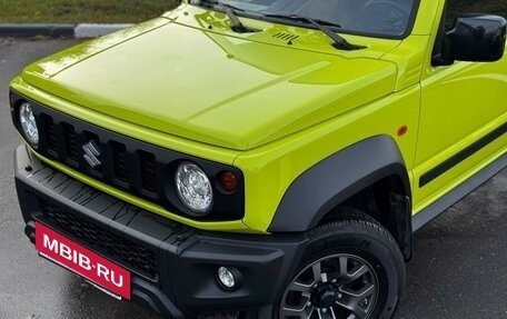 Suzuki Jimny, 2021 год, 2 990 000 рублей, 24 фотография