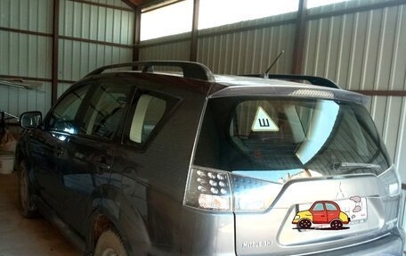 Mitsubishi Outlander III рестайлинг 3, 2010 год, 1 379 000 рублей, 1 фотография