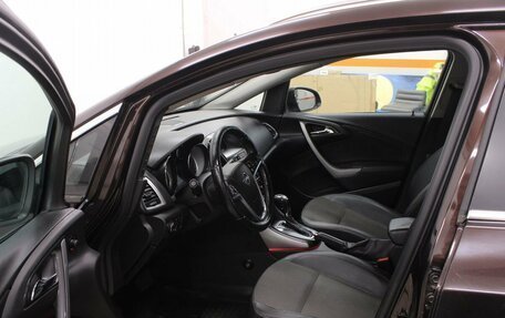 Opel Astra J, 2013 год, 769 900 рублей, 12 фотография