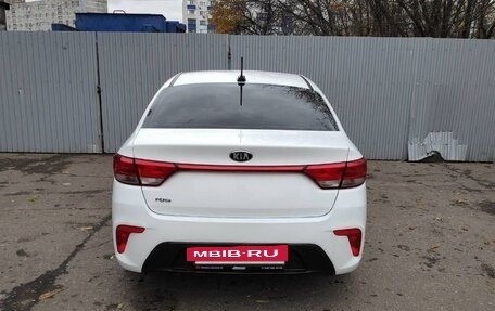 KIA Rio IV, 2018 год, 1 150 000 рублей, 4 фотография