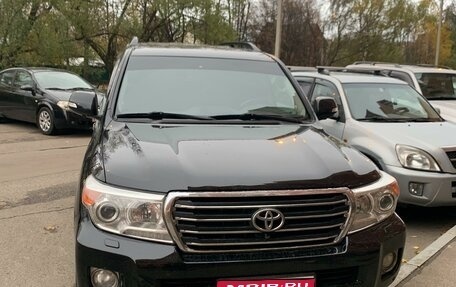 Toyota Land Cruiser 200, 2013 год, 3 800 000 рублей, 1 фотография