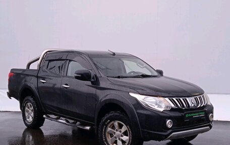 Mitsubishi L200 IV рестайлинг, 2015 год, 1 299 000 рублей, 3 фотография