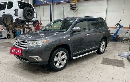 Toyota Highlander III, 2012 год, 2 300 000 рублей, 6 фотография