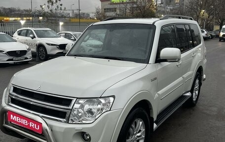 Mitsubishi Pajero IV, 2014 год, 2 950 000 рублей, 2 фотография