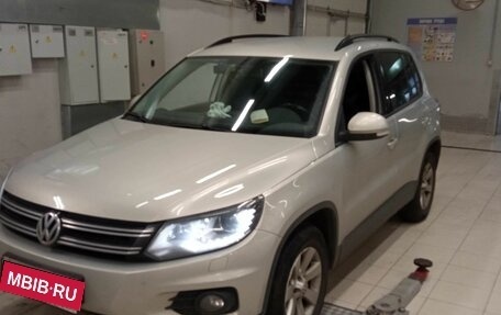 Volkswagen Tiguan I, 2013 год, 1 512 000 рублей, 1 фотография