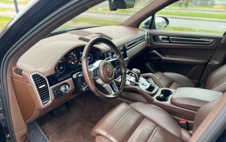 Porsche Cayenne III, 2018 год, 9 000 000 рублей, 16 фотография