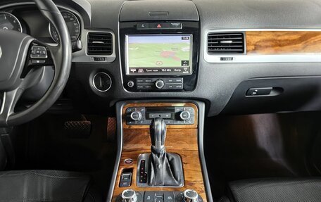 Volkswagen Touareg III, 2010 год, 2 097 000 рублей, 11 фотография