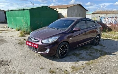 Hyundai Solaris II рестайлинг, 2012 год, 700 000 рублей, 6 фотография