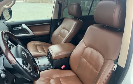 Toyota Land Cruiser 200, 2014 год, 4 960 000 рублей, 10 фотография