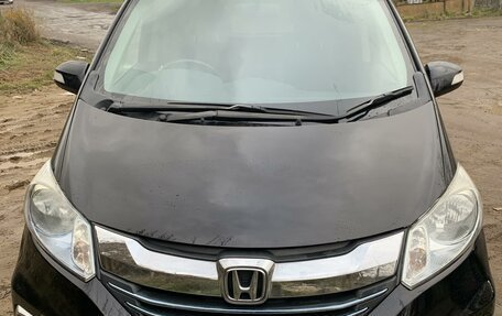 Honda Freed I, 2013 год, 1 400 000 рублей, 5 фотография