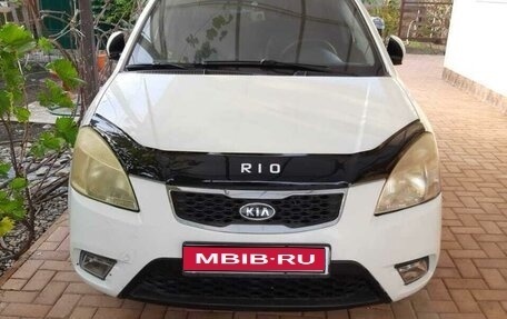 KIA Rio II, 2011 год, 600 000 рублей, 1 фотография