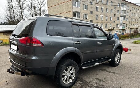 Mitsubishi Pajero Sport II рестайлинг, 2013 год, 1 900 000 рублей, 5 фотография