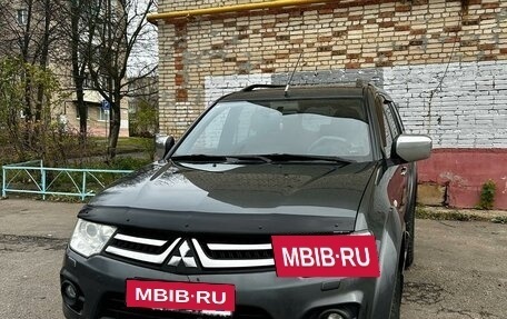 Mitsubishi Pajero Sport II рестайлинг, 2013 год, 1 900 000 рублей, 3 фотография