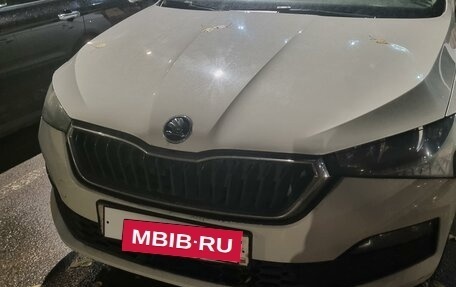 Skoda Rapid II, 2021 год, 1 350 000 рублей, 2 фотография