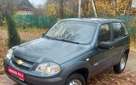 Chevrolet Niva I рестайлинг, 2012 год, 525 000 рублей, 1 фотография