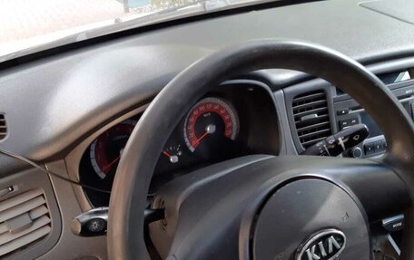 KIA Rio II, 2011 год, 600 000 рублей, 8 фотография