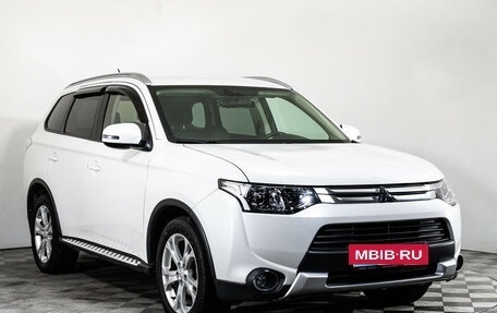 Mitsubishi Outlander III рестайлинг 3, 2014 год, 1 849 000 рублей, 3 фотография