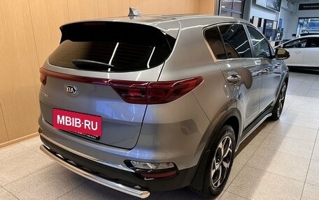 KIA Sportage IV рестайлинг, 2020 год, 1 950 000 рублей, 5 фотография