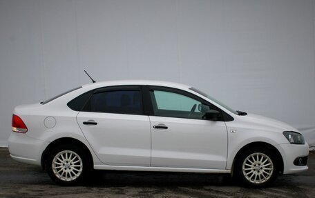 Volkswagen Polo VI (EU Market), 2013 год, 810 000 рублей, 4 фотография